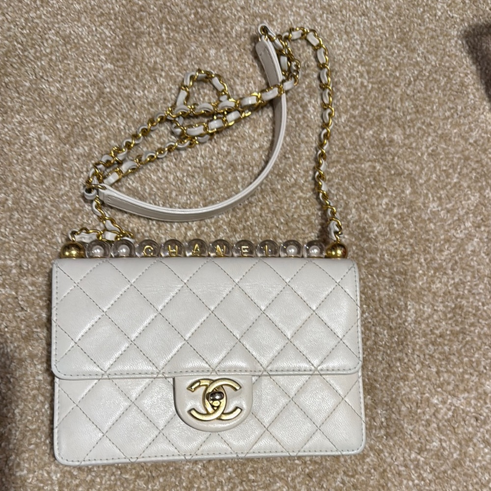 Chanel White and Gold Quilted Crossbody Bag